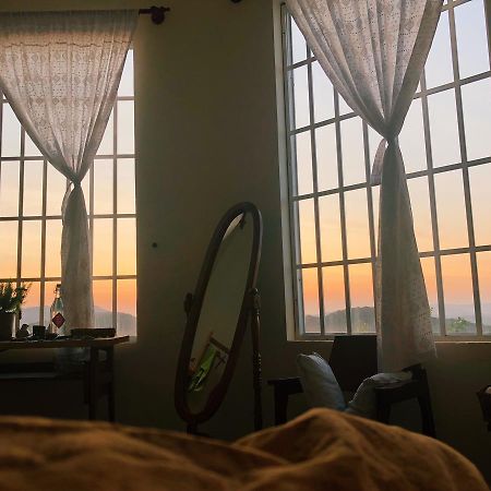 ホテル Misty Hill Dalat エクステリア 写真